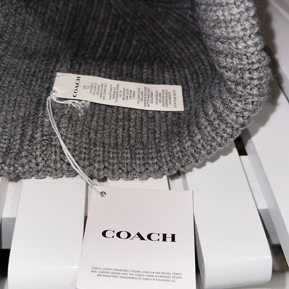 New Coach Beanie - Picture 4 of 4